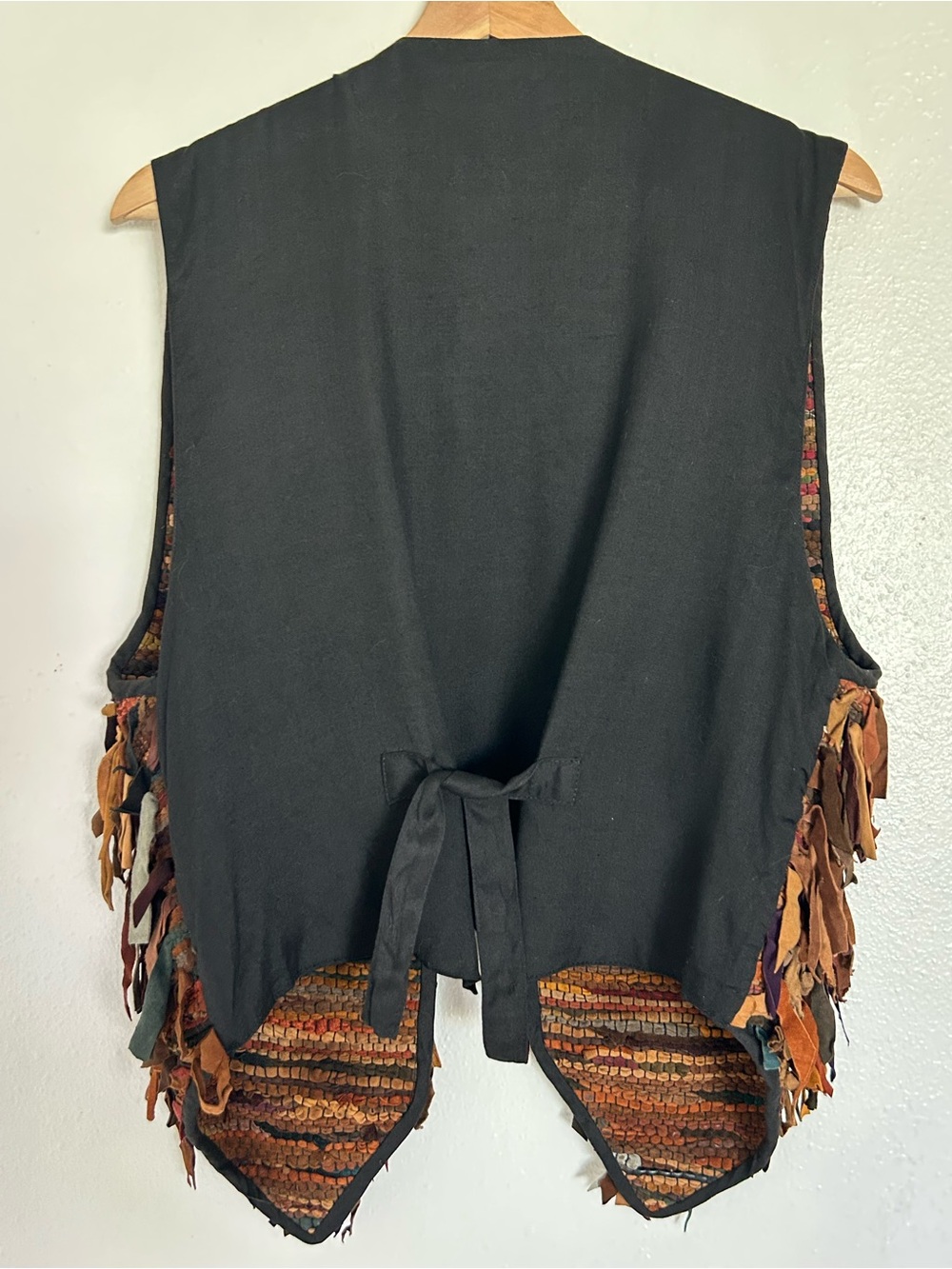 Vintage Real Life Leather Suede Fringe Vest Boho Hippie Festival M - Picture 6 of 9